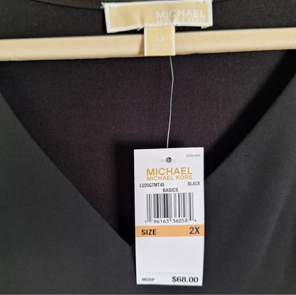 Nwt Michael Kors women’s size 2X & 1x & xl sleeveless layered woven black top - Picture 7 of 7